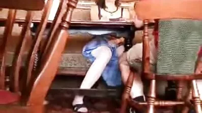 ఆసియా, మలుపులు తీసుకోండి. ఆంటీలు సెక్స్ వీడియోస్