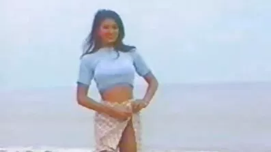 శృంగారానికి ముందు ఎంఎస్యు నుంచి స్నానం చేసే విద్యార్థిని తెలుగు సెక్స్ వీడియోస్ కావాలి విటా హస్త ప్రయోగం చేస్తుంది.
