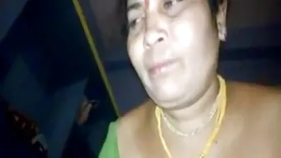 భర్త ఎదుటే రొమాంటిక్ తెలుగు అమ్మాయి సెక్స్ వీడియోస్ లవ్ స్టోరీ.